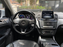Cargar imagen en el visor de la galería, Mercedes-Benz GLE 250D 4MATIC Modelo 2019
