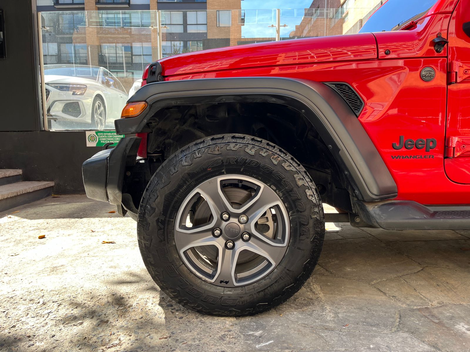 Jeep Wrangler Sport Modelo 2022 - Autos 93