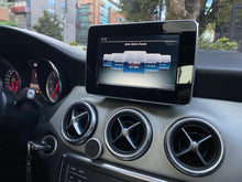 Cargar imagen en el visor de la galería, Mercedes-Benz CLA 180 Modelo 2016
