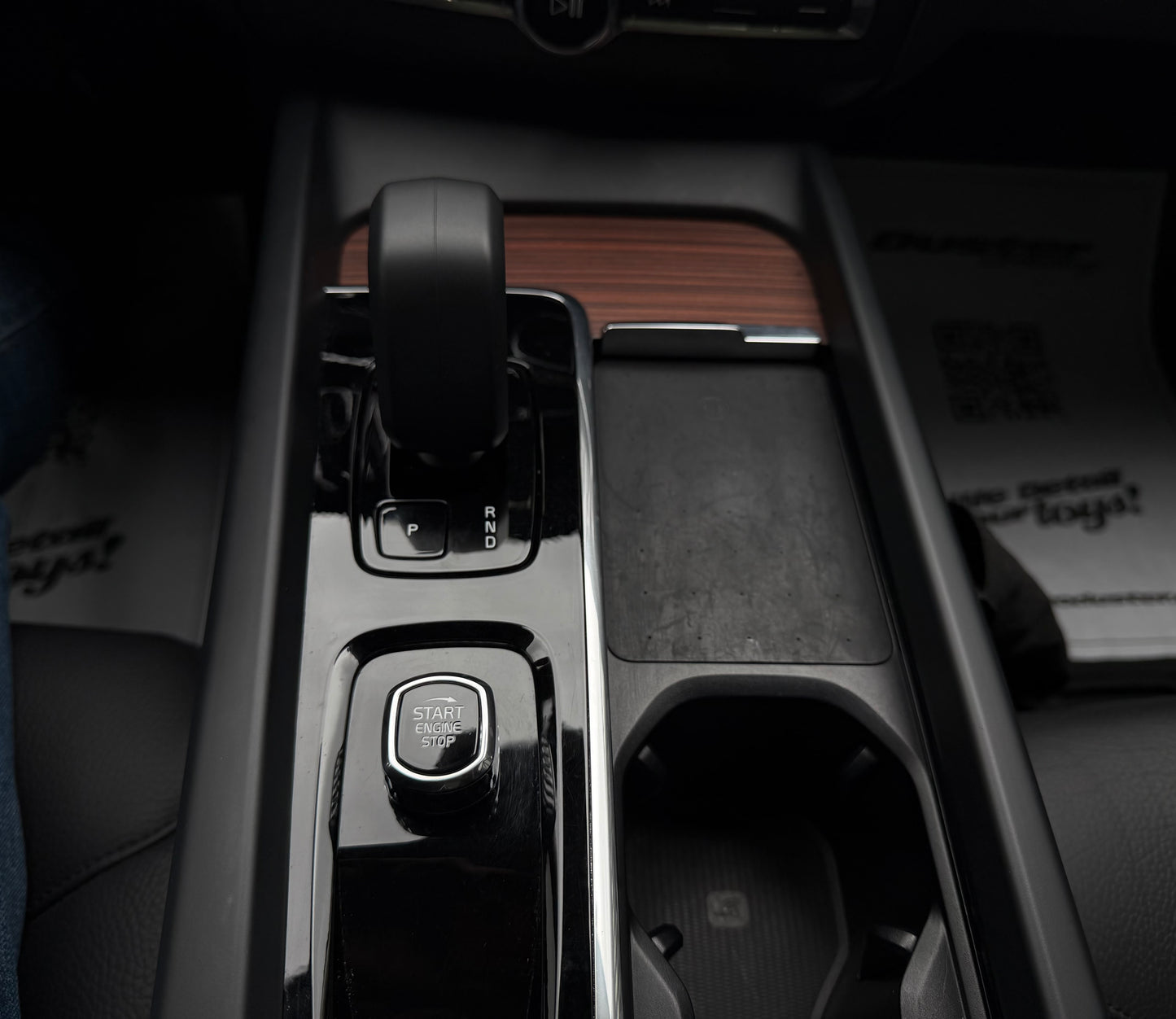 Volvo XC-60 T8 AWD Modelo 2024