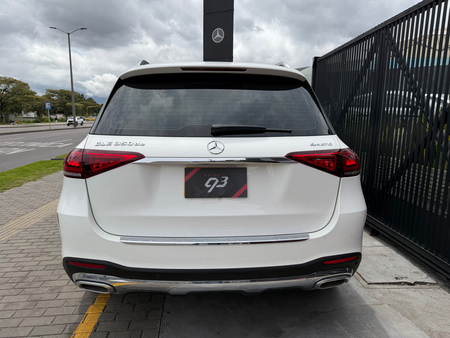 Mercedes Benz GLE350de Modelo 2023 - Autos 93
