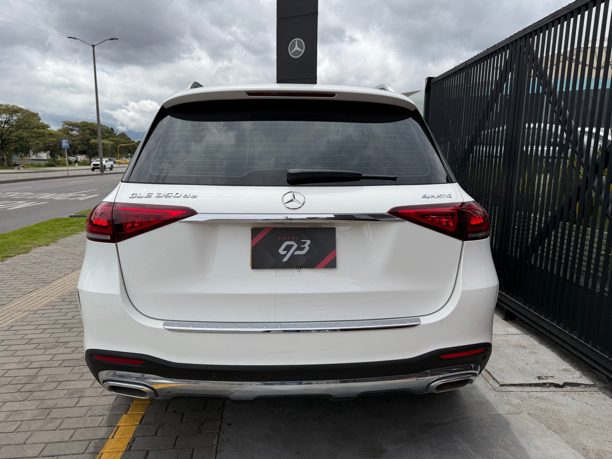 Mercedes Benz GLE350de Modelo 2023 - Autos 93