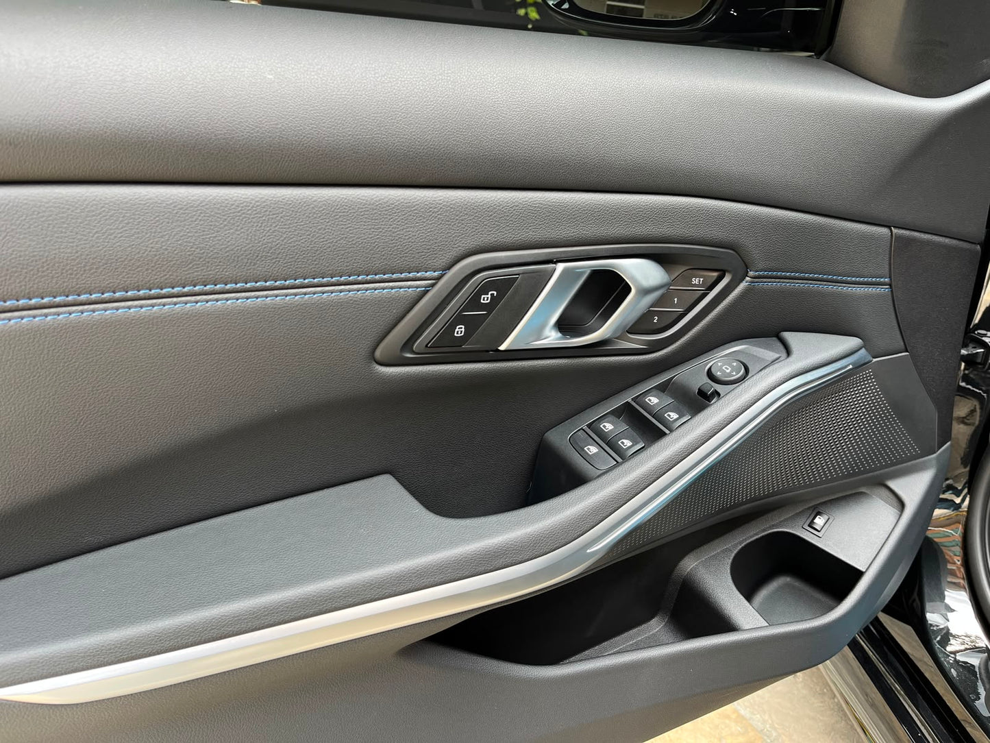 BMW 330e Modelo 2024