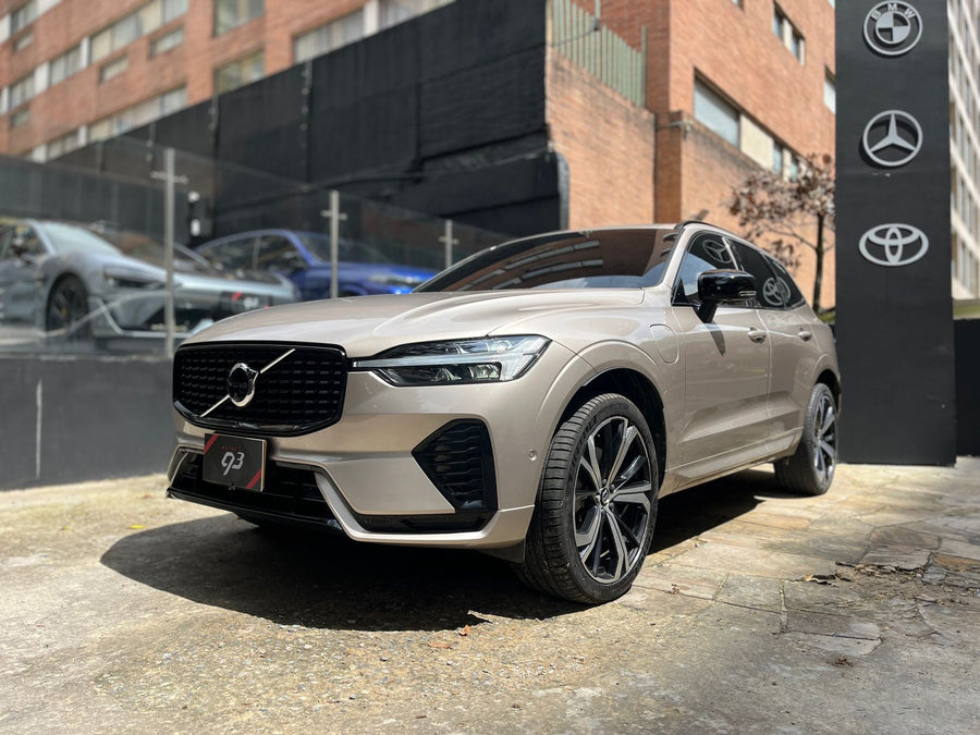 Volvo XC60 T8 Recharge Modelo 2023