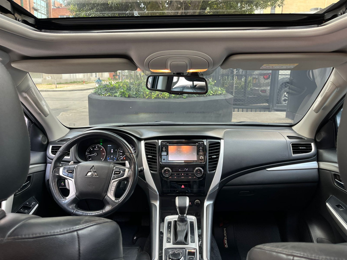 Mitsubishi Montero Modelo 2020
