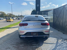 Cargar imagen en el visor de la galería, Mercedes-Benz GLC 300 Coupé 4Matic Modelo 2021
