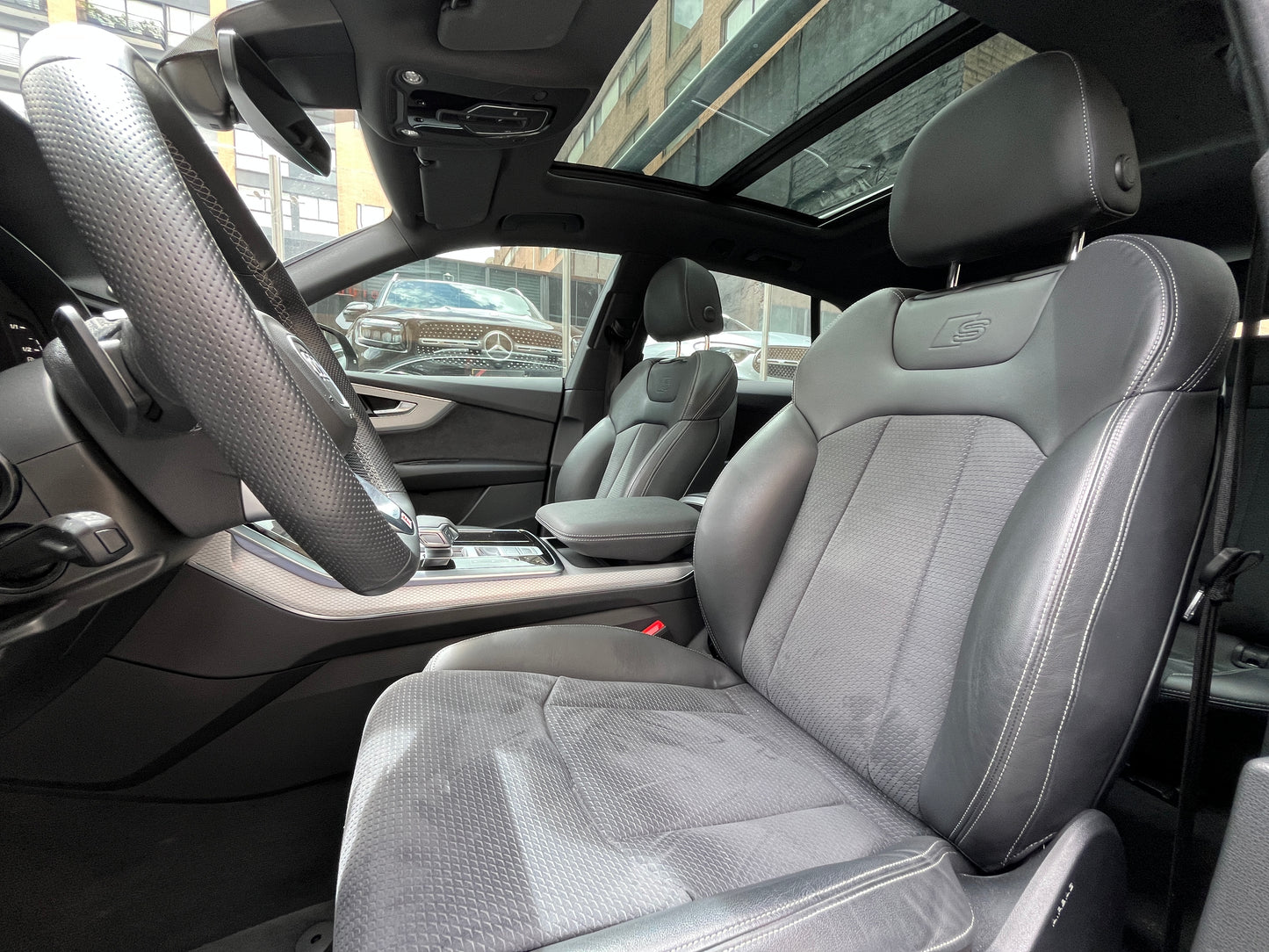 Audi Q8 S line Modelo 2025