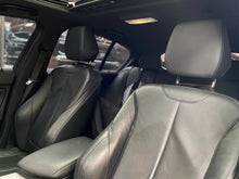 Cargar imagen en el visor de la galería, BMW 120I Paquete M Modelo 2019
