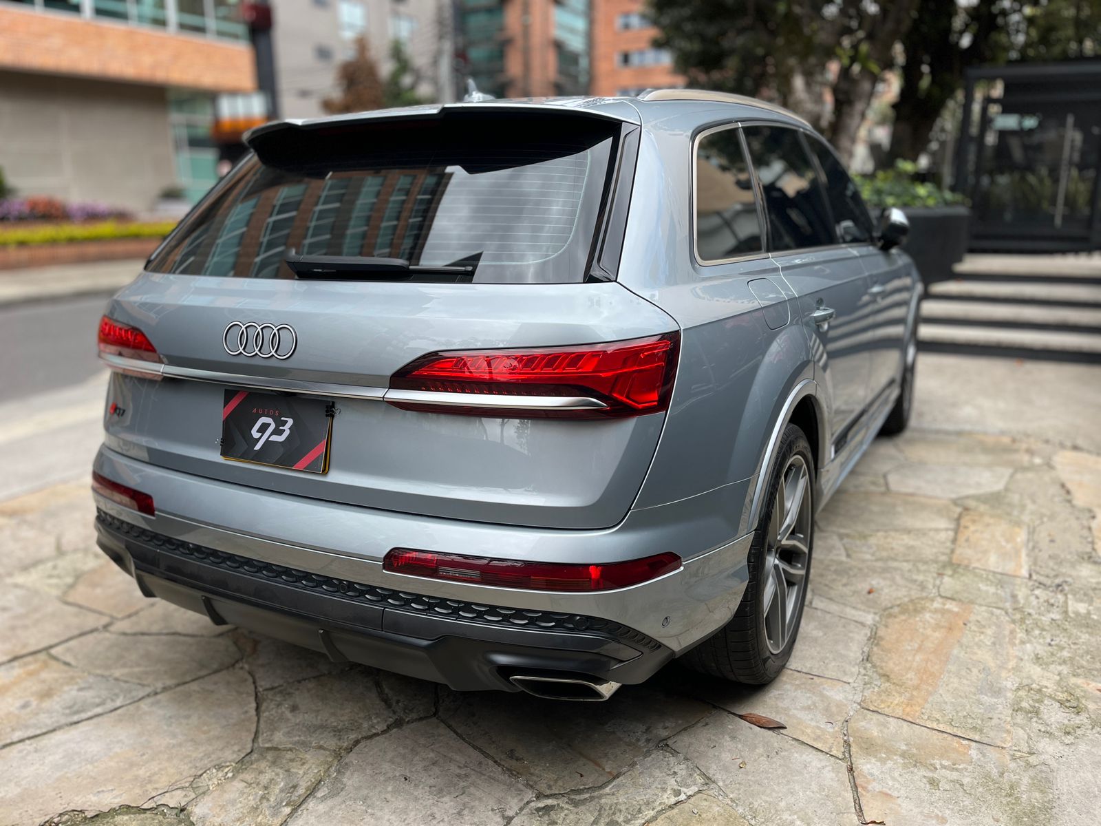 Audi Q7 Modelo 2025 - Autos 93