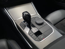 Cargar imagen en el visor de la galería, BMW 330I Paquete M Modelo 2022
