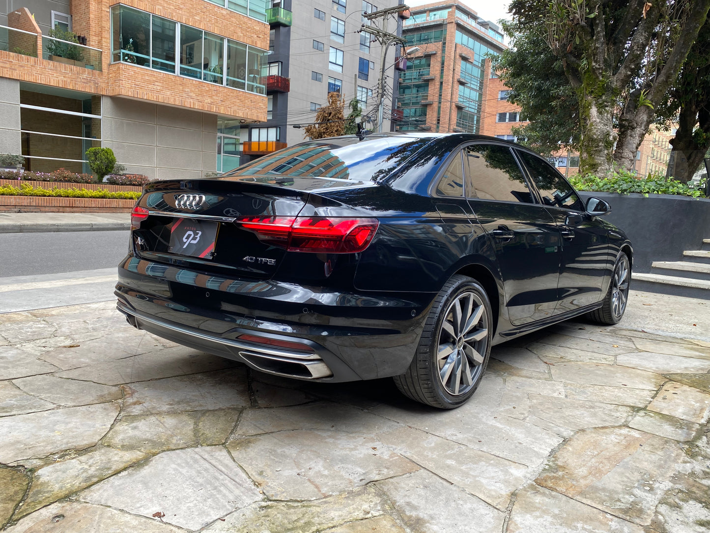 Audi A4 40 TFSI Hibrido Unique Edition Modelo 2023 - Autos 93