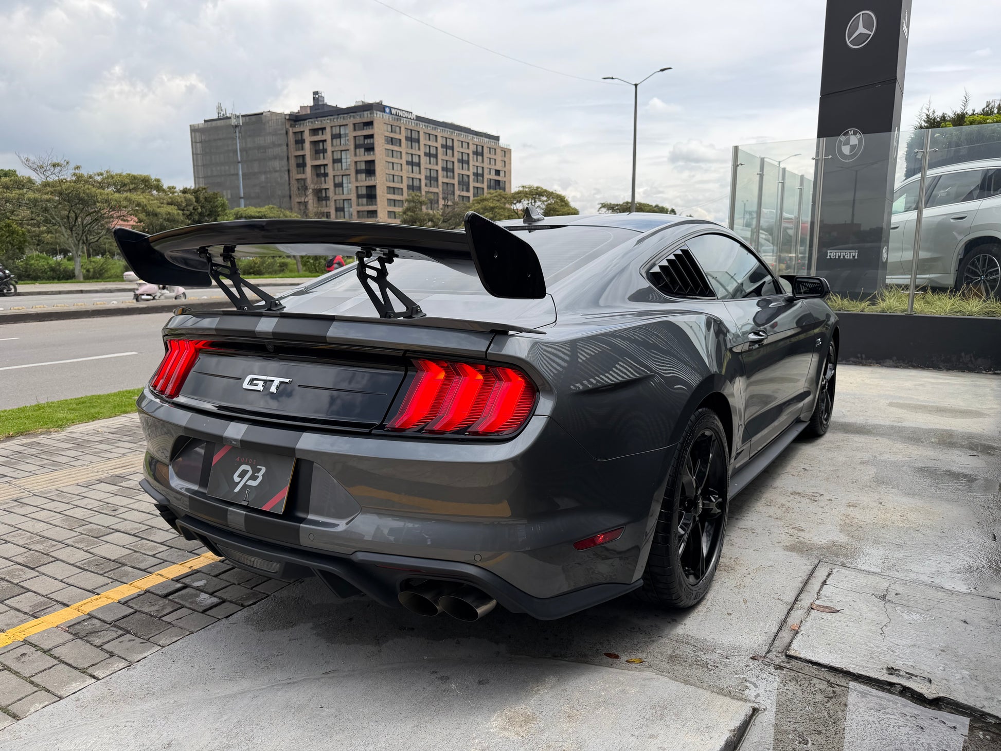 Ford Mustang GT Modelo 2022 - Autos 93