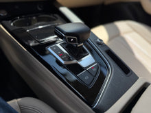 Cargar imagen en el visor de la galería, Audi A4 40TFSI Unique Edition Modelo 2023 - Autos 93
