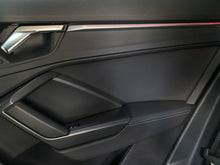 Cargar imagen en el visor de la galería, AUDI Q3 SportBack 40 TFSI S-Line Modelo 2022
