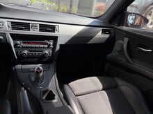 Cargar imagen en el visor de la galería, BMW M3 Coupé Modelo 2011
