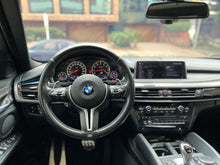 Cargar imagen en el visor de la galería, BMW X6 M Modelo 2018
