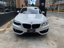 Cargar imagen en el visor de la galería, BMW 220I Coupé Modelo 2018

