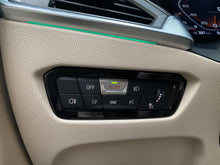 Cargar imagen en el visor de la galería, BMW M440I xDrive Cabriolet Modelo 2022
