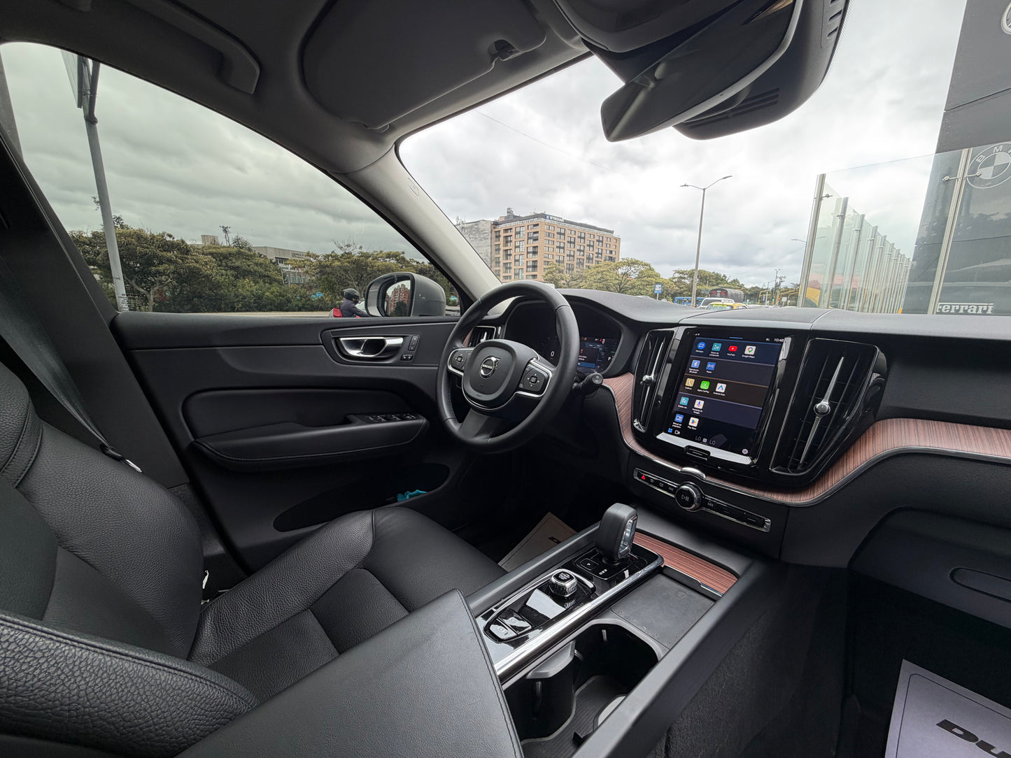 Volvo XC-60 T8 AWD Modelo 2024