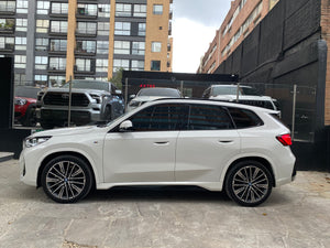 BMW IX1 xDrive30 Modelo 2025