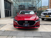Cargar imagen en el visor de la galería, Mazda 3 Touring Híbrido Modelo 2025
