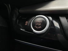 Cargar imagen en el visor de la galería, BMW X6 xDrive35I Blindada Modelo 2017
