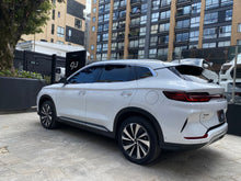 Cargar imagen en el visor de la galería, BYD Song Plus EV Modelo 2024
