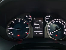 Cargar imagen en el visor de la galería, Toyota Prado TXL Modelo 2024
