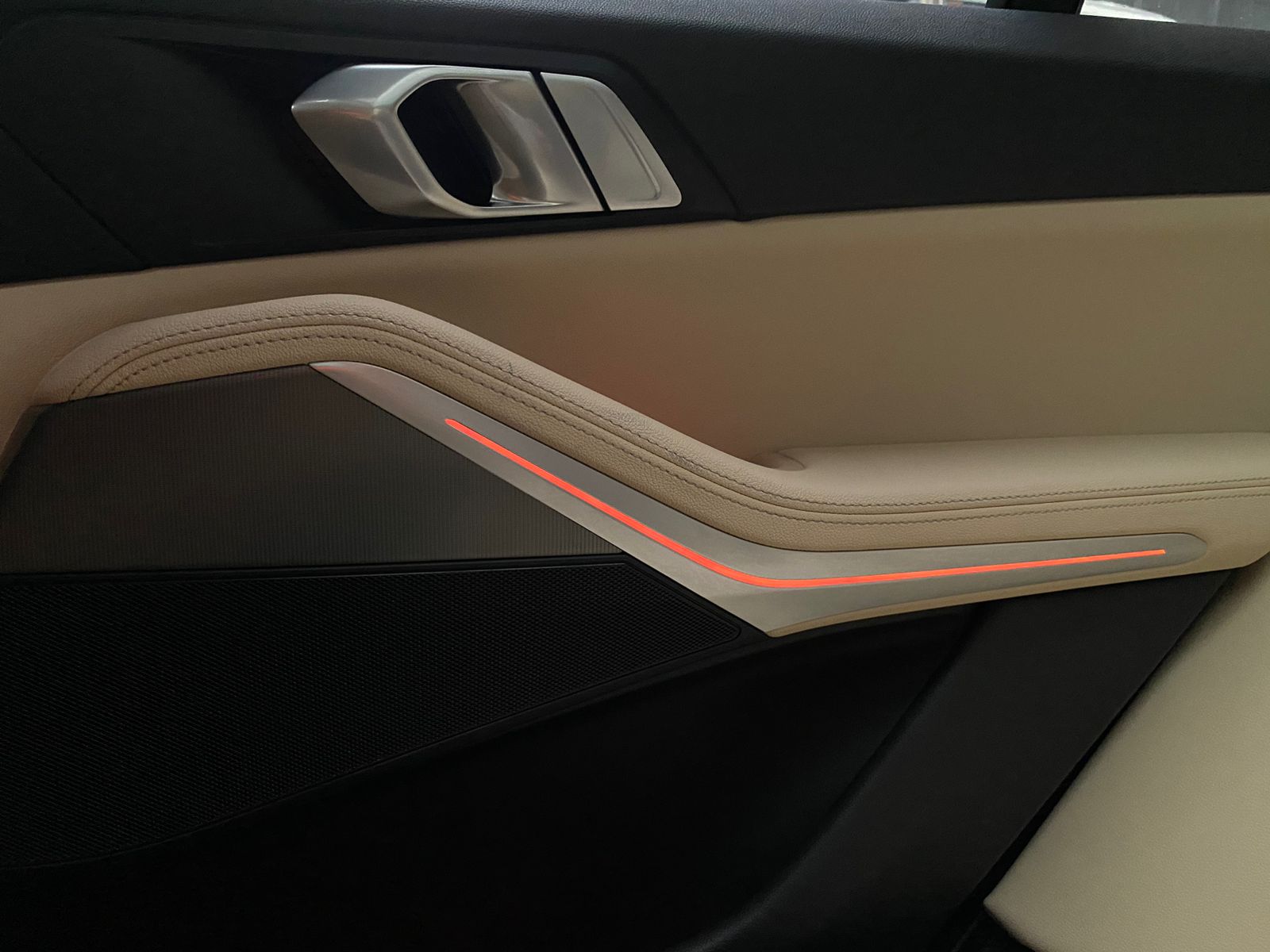 BMW X5 xDrive45E Blindada Modelo 2020 Híbrida - Autos 93