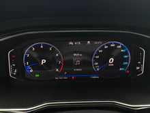 Cargar imagen en el visor de la galería, Volkswagen Jetta GLI Modelo 2023
