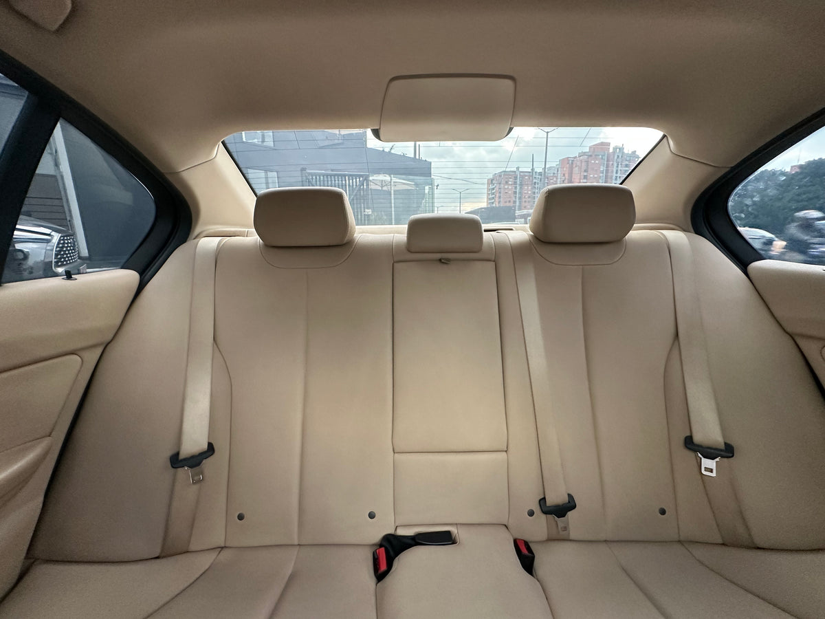 BMW 328i Modelo 2013