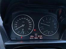 Cargar imagen en el visor de la galería, BMW 120I Paquete M Modelo 2017
