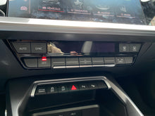 Cargar imagen en el visor de la galería, Audi S3 Sportback Modelo 2023
