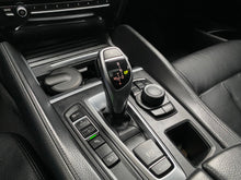 Cargar imagen en el visor de la galería, BMW X6 xDrive35I Blindada Modelo 2017
