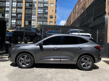 Cargar imagen en el visor de la galería, Ford Escape ST Line Híbrida Modelo 2023
