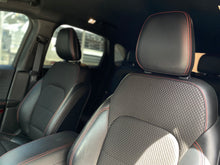 Cargar imagen en el visor de la galería, Ford Escape ST Line Híbrida Modelo 2023
