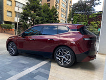 Cargar imagen en el visor de la galería, BMW IX xDrive40 Modelo 2023
