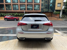 Cargar imagen en el visor de la galería, Mercedes-Benz A200 HatchBack Modelo 2019
