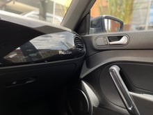 Cargar imagen en el visor de la galería, Volkswagen Beetle Modelo 2017
