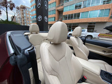 Cargar imagen en el visor de la galería, BMW 420I Cabriolet Modelo 2024
