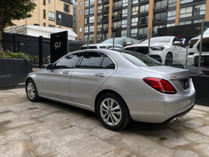 Mercedes-Benz C200 Modelo 2021