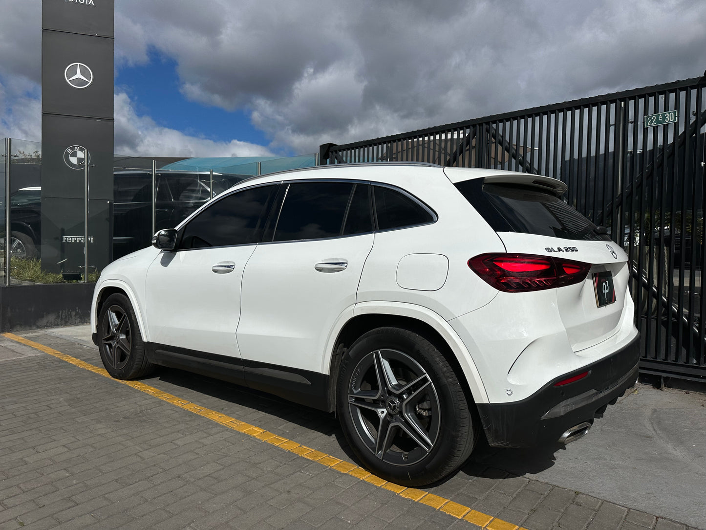 Mercedes-Benz GLA 250 4MATIC Modelo 2025