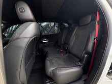 Cargar imagen en el visor de la galería, Mercedes Benz GLB 35 AMG 4MATIC
