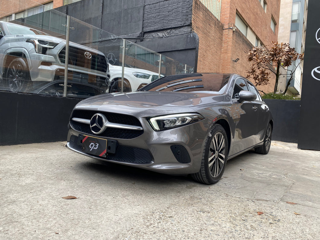 Mercedes-Benz A200 Hatchback Modelo 2022