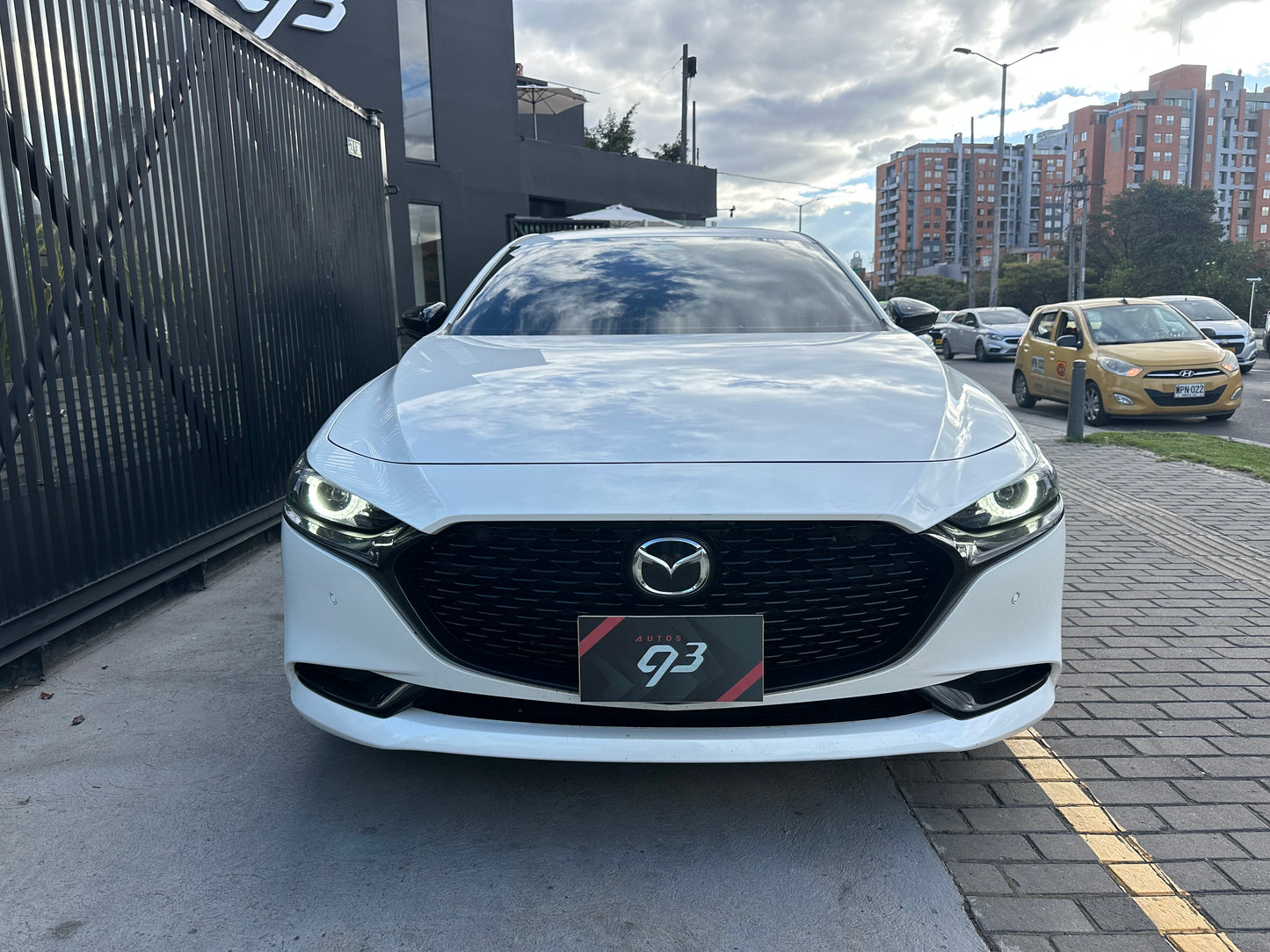 Mazda 3 Grand Touring LX Carbon Edition Modelo 2026