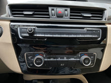 Cargar imagen en el visor de la galería, BMW X1 sDrive20I Modelo 2018
