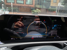 Cargar imagen en el visor de la galería, Mercedes-Benz AMG CLA 45S 4MATIC Modelo 2023
