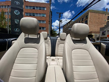 Cargar imagen en el visor de la galería, Mercedes-Benz C200 Cabriolet Modelo 2019
