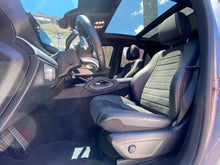 Cargar imagen en el visor de la galería, Mercedes-Benz GLE 450 4MATIC Híbrida Modelo 2020
