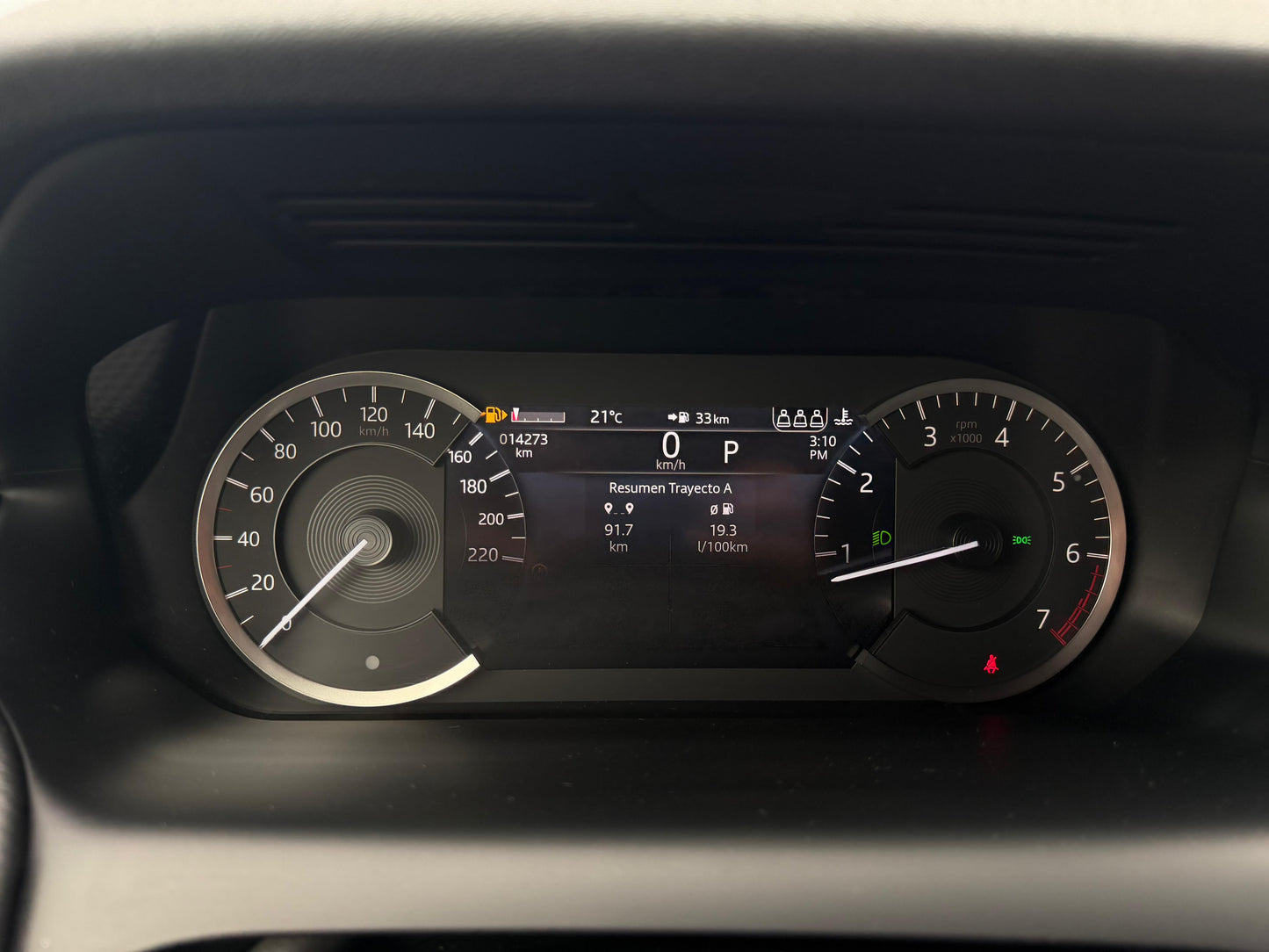 Land Rover Discovery MHEV Modelo 2023 - Autos 93
